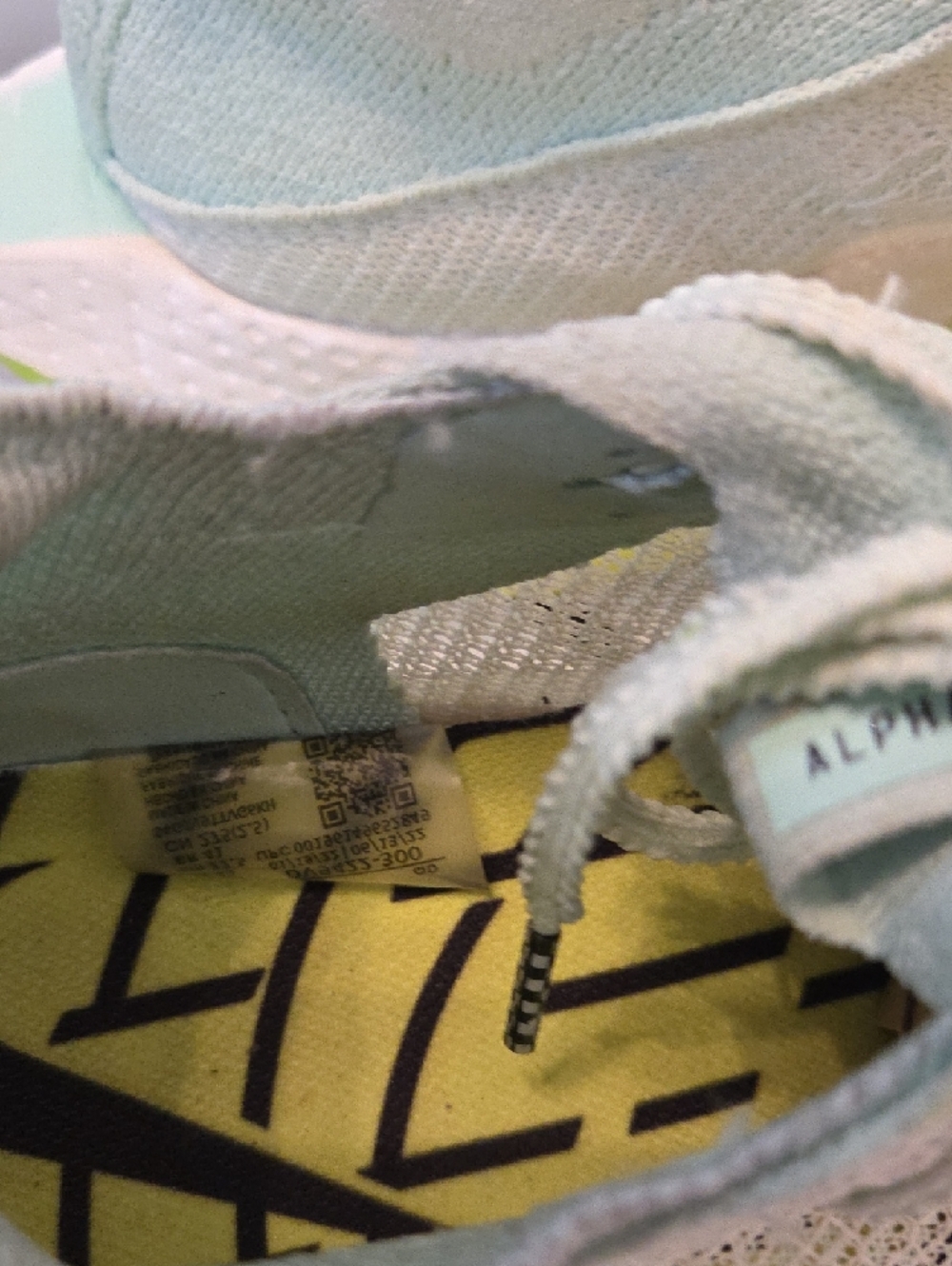 Nike ALPHAFLY Zoom X Women's Green and Neon Yellow Running Shoes - Picture 7 of 10